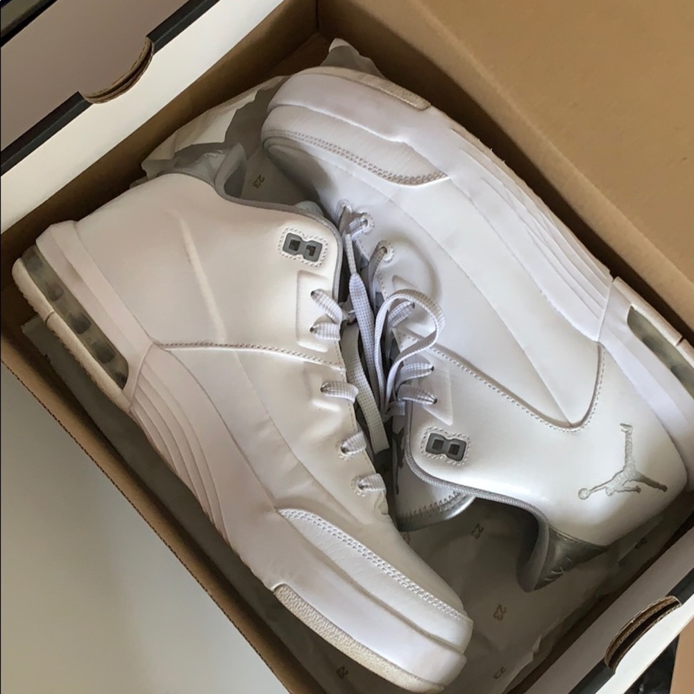 Jordan flight origin 3 like new with box